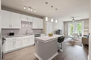 Stay Gia Luxury 2 Bedroom Suite In Baymeadows - Image 1