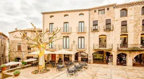 Can Cintet 2-2, Vive en el casco antiguo de Besalú - Image 3