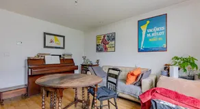 Characterful 1 Bedroom Flat Close to DLR - Image 4