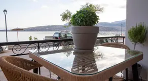 Nerissa Seafront apartment - Image 3