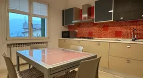 Welc-ōM Luxury Hillside Retreat - Image 3