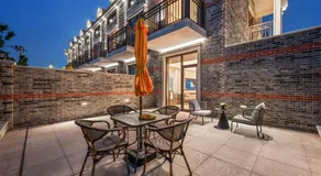 Manxin Mansion Shanghai International Tourism and Resorts Zone - Image 2