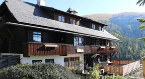 Oswald Lodge - surrounded by nature - Image 3