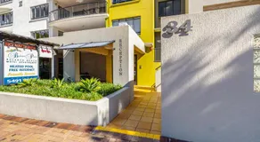 Caloundra Affordable Beachside Studio - Image 4