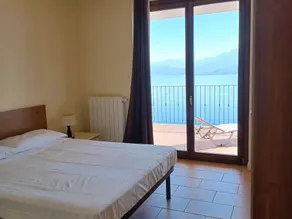 Apartment by Lake Maggiore with Stunning View - Image 2
