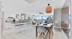 Moorings - HR Surfers Paradise - Image 2