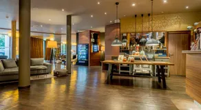 Hotel Bacchus - Image 2