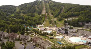 Superbe ski-in ski-out condo - Image 2