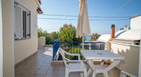 Elli Studios & Apartments - Image 3