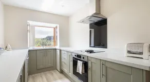 Host & Stay - The Willows - Image 3