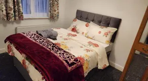Mekees Luxury Apartment - Image 2