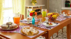 Anna e Augusto B&B --Embrace the world--4-minute walk from the Old Town丨Authentic local experience丨English-speaking staff and Wi-Fi - free shuttle to the station - Image 3