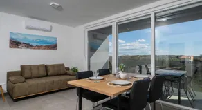 Sunshine Bay II - Image 2