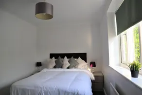 Heron House - Image 2