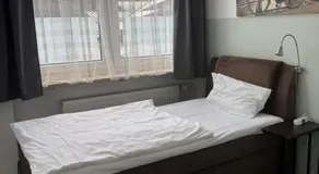 Franken Motel - Image 2