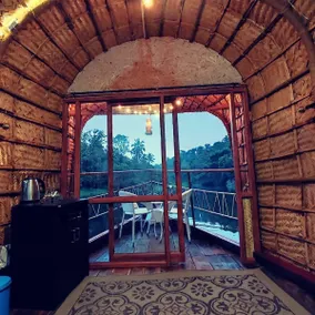 Noah's Ark- Riverfront Boat House Cottage - Image 3