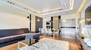 Dom & House – Old Town Waterlane - Image 2