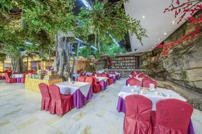 Bailu Hotspring Hotel - Image 3