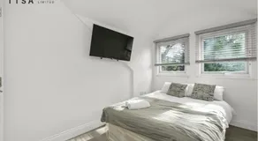 Modern Studio with En-Suite & Kitchenette - Norwood Junction - Kings Road 5 - Image 3