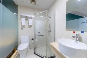 Thank Inn Hotel Sichuan Luzhou Longmatan District Trade City - Image 4