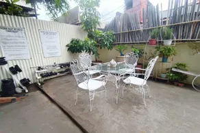 Bed and Brewhouse Sucat - Image 5