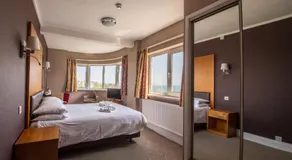 Shanklin Hotel - Image 2