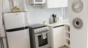 Trendy Apartment in The Tropics - Image 3