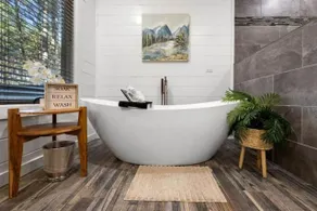 Luxury Cabin Hot Tub Game Loft & EV Charging - Image 5