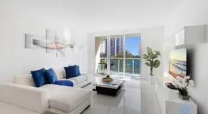 Apartment 2BR 2BTH - Free Parking - Image 2
