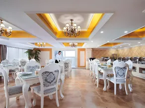 Vienna Hotel Jiangsu Taixing Sports center - Image 3