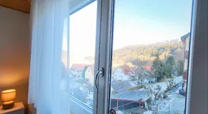privates Zimmer in Unterkunft mit Glatttal Blick in Wasserschloss Nähe - Image 5