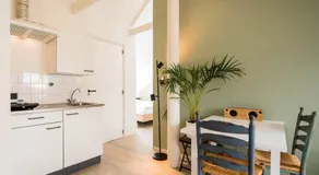 Studio 18 - Image 4