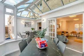 Robinswood House - Image 4