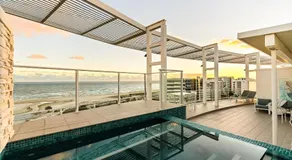Kirra Beach Penthouse private rooftop and plunge pool - Image 4