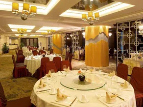 Yangzhou Jinling  Hotel (Yangzhou Slender West Lake Branch) - Image 2