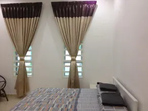 Muar Town Nice Guest House 3 rooms 6 pax - Image 2