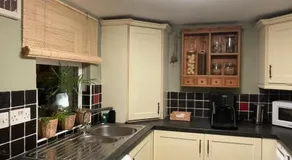 Anyas rooms Ltd - Image 4