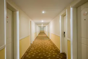 Home Inn Shanghai Hongqiao Hub International Exhibition Qibao Zhongchun Road - Image 4