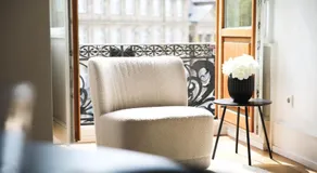 Palais Passy~Design Suite mit Ausblick im Zentrum - Image 3