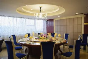Golden Gulf Hotel - Image 3