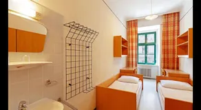 Chambre chez l'habitant avec jardin et barbecue - Image 2
