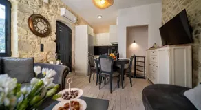 Lovely Stonehouse in the village - Image 3