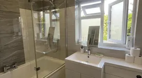 Home accommodation - Image 2