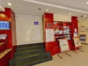 Hanting Hotel Shanghai Jiangning Road Metro Station - Image 2