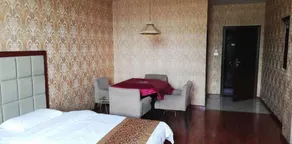Qunfeng Business Hotel - Image 3