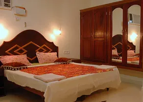 Golden Sand Beach Resort - Image 2