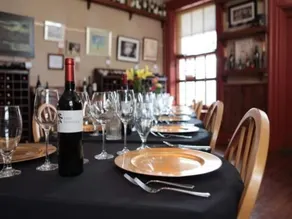 The Lafayette Inn & Restaurant - Image 5