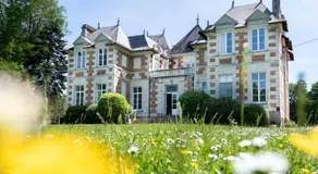 Chateau De La Plinguetiere - Image 4