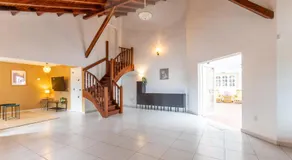 Orange Lotus Villa - Image 2