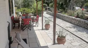 Villa Elvira - Image 3